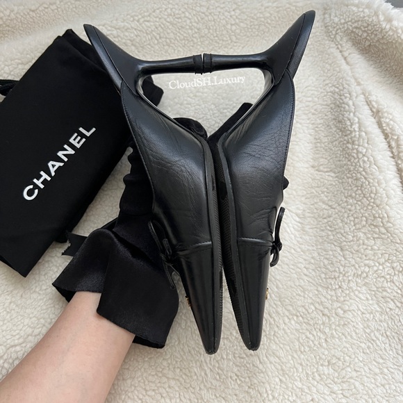 Auth Chanel Vintage Black Pointed CC Logo Mules - Size 37 - Picture 10 of 12